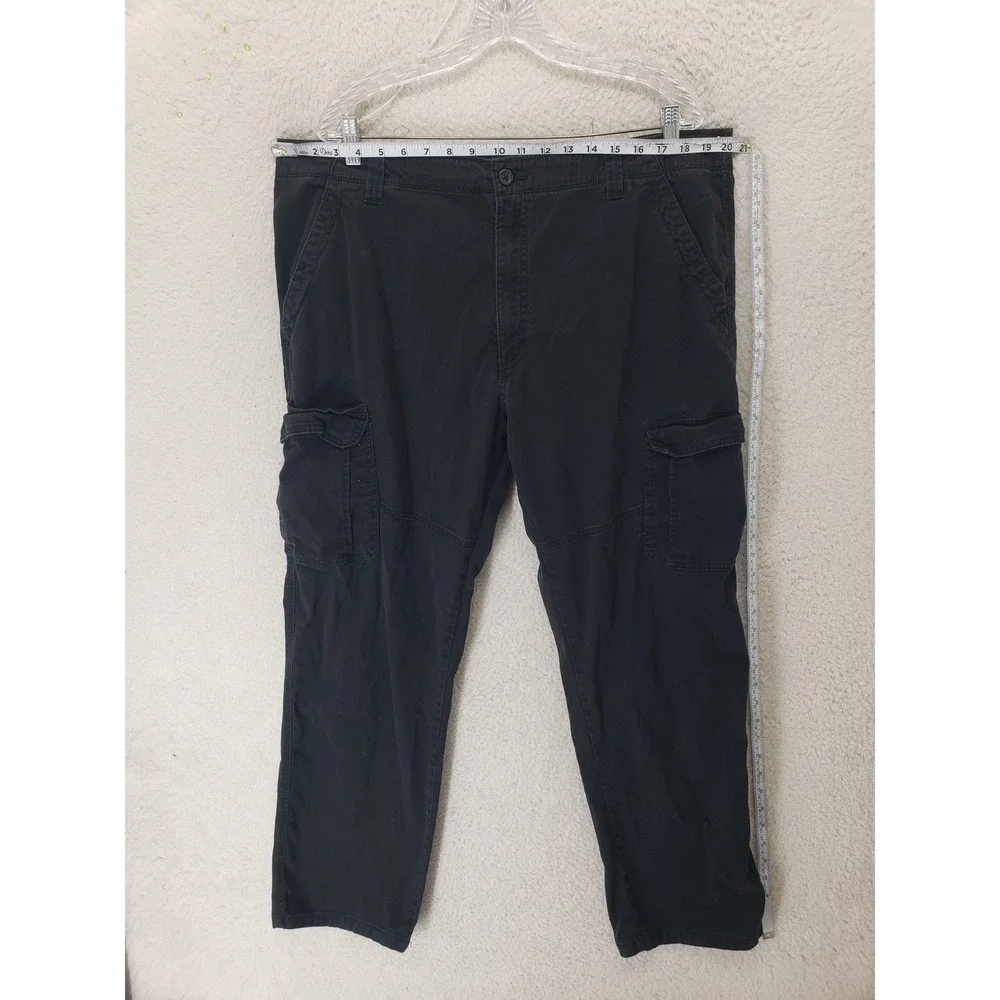 Wrangler Cargo Pants Mens 38x32 Black Relaxed Fit Utility Pocket Outdoor Comfort